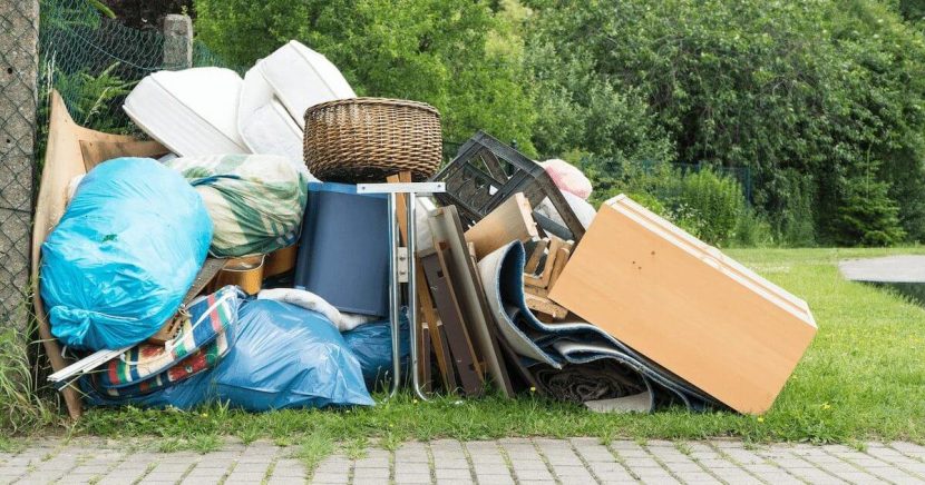 Débarras d'un grenier dans un domicile